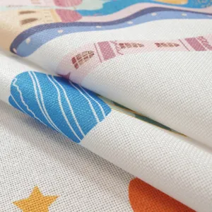Polyester bedruckter Tischtuchstoff mit niedlichem Stern Mond Schloss Motiv für Esszimmereinrichtung.