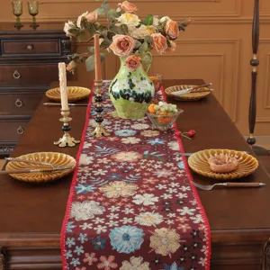 Corsia da tavolo jacquard tinto in filo rétro americano design floreale copertura decorativa.