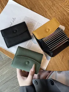Porte-cartes minimaliste en cuir véritable pour femmes, étui accordéon compact multi-fentes.