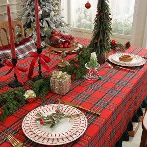 Nappe de Noël à carreaux rouge et verte avec bord volanté pour décoration de table