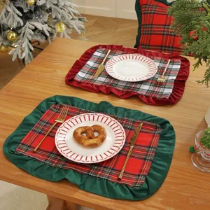 Set de table de Noël à carreaux en coton volants nappe décoration de table de fête 1pc