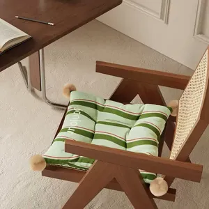 Retro gestreifter Stuhlkissen mit Bommeln, dickes weiches Sitzkissen fuer Esszimmer Buero.