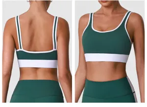 Soutien-gorge de sport vert foncé avec bretelles et bande blanche, vue avant et arrière.