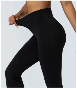 Detail der schwarzen Schlag-Yogahose mit hohem Bund und hochelastischem Taillenbereich.