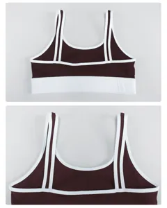 Vue détaillée de soutien-gorge de sport bicolore pour femmes, avec col en U et bretelles.