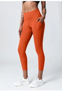 Hochgeschnittene Push-Up Yoga Caprihosen mit Taschen für Fitness und Training.