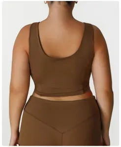 Plus size sports bra with chest pads, high elasticity, nude feel for fitness training and running.