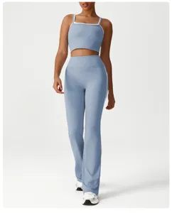 Ensemble de sport yoga haut court et pantalon evase bleu fitness gym vetement femme