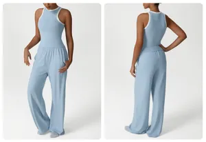Detailansicht des hellblauen ärmellosen Oberteils und der weiten Lounge-Hose Fitness-Set.