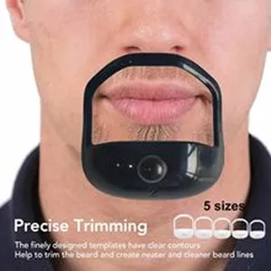 Detalle de una herramienta de plantilla para recortar barba negra para líneas precisas.