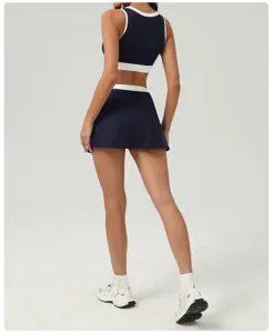Γυναικείο αθλητικό crop top και φούστα τένις, στεγνό αθλητικό ρούχο για fitness.