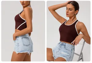 Vue détaillée d'un crop top marron stylé à bordure contrastée avec short en jean.