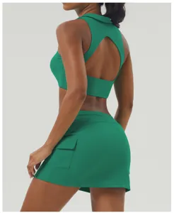 Ensemble soutien-gorge de yoga vert à revers avec jupe de sport, vue détaillée active.