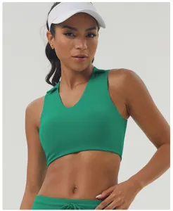 Soutien-gorge de sport yoga vert avec revers et coussinets pour femmes fitness top.