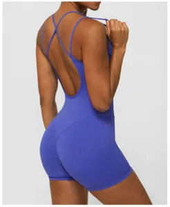 Combinaison de yoga dos nu pour femme avec bretelles croisées, body sexy pour le fitness.