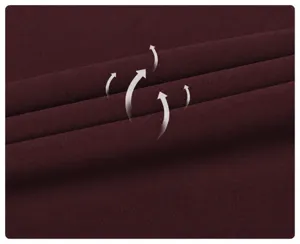 Tissu de short de yoga en nylon double face effet peau nue rouge cerise, lisse et respirant.