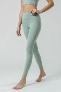 Leggings de yoga de cintura alta efecto desnudo con bolsillos, pantalón verde.