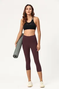 Damen High Waist kurze Yogahose Detailansicht, komfortable atmungsaktive Fitness Leggings.
