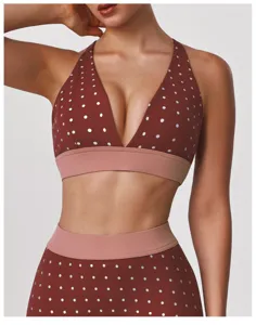 Ensemble soutien-gorge yoga à pois, tenue de fitness élastique confortable pour vos entraînements.