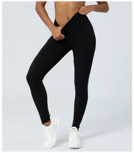 Zwarte hoge taille yoga broek voor vrouwen, naadloze sport leggings voor fitness en training.