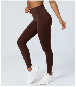 Braune, hochgeschnittene Yoga-Leggings mit naked-Gefühl, Pfirsich-Po-Design, Fitness.