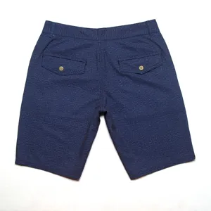 Short de plage uni décontracté pour homme, détail arrière avec poches et beaux boutons.