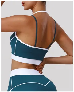 Soutien-gorge de sport contrasté pour femmes haut de yoga fitness avec coussinets.
