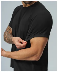 Men's quick-drying short sleeve sports T-shirt, breathable and comfortable for outdoor fitness.