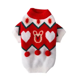 Pull de Noël pour chiens et chats, design mignon d'ours, vêtements d'hiver en tricot rouge.