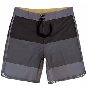 Men's colorblock boardshorts quick dry casual surf swimming trunks with drawstring waist.