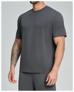 Men's dark grey breathable quick-dry short sleeve t-shirt detail view for sports running fitness
