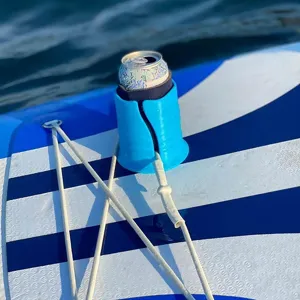 Gedetailleerd overzicht van siliconen bekerhouder voor kajak en paddleboard, vaste grip.