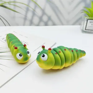 Grüner Raupe Fidget Spielzeug, süßes Anti-Stress Dehnbares Spielzeug für Kinder und Spaß.