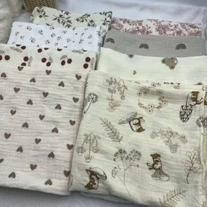 Coperta per neonati in puro cotone garza fasciatoio telo da bagno con stampe carine.