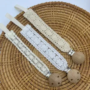Attache tétute en dentelle pour bébé avec pince en bois naturel hochet jouet de dentition
