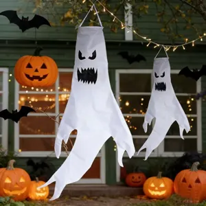 Schaurige weiße Halloween Geist Windhose Außendekoration mit leuchtenden Lichtern