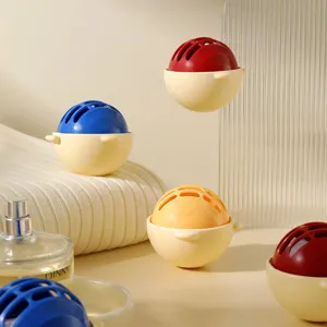Palline da bucato colorate per lavatrice, raccogli-capelli anti-groviglio e pratico filtro di pulizia.