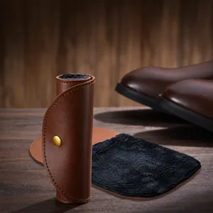 Gants de polissage en fourrure pour chaussures en cuir, chiffon de cirage portable et utile.