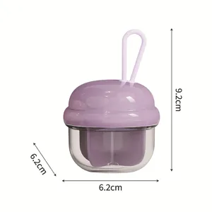 Tragbare 4-Faecher Reise-Pillenbox mit lila Deckel und praktischer Silikonschlaufe, 6.2cm