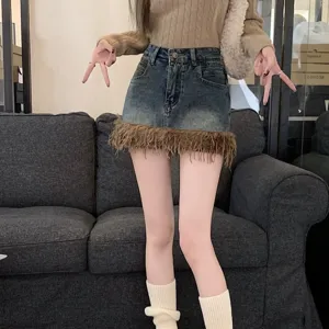 Minifalda vaquera de mujer con dobladillo de flecos talle alto slim moda streetwear verano