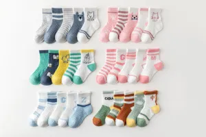 Kids mesh cotton socks detail view, breathable summer infant socks with cute patterns.