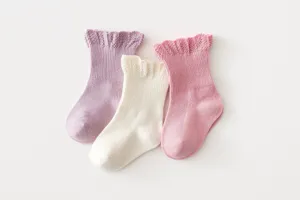 Cute baby toddler girl socks 3-pair set, cotton mid-tube frilly lace princess socks for spring and autumn.