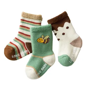 Calzini per neonati in spugna ispessita con suola antiscivolo, calze calde in cotone per bambini.