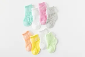 Schattige ademende baby mesh sokken in pastelkleuren, zachte zomer anti-muggen sokken voor kinderen.
