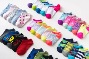 Children breathable cotton ankle socks for boys and girls, colorful cute patterns wholesale.