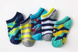 Colorful kids ankle socks detail view, breathable cotton short boat socks for boys and girls.
