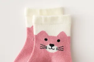 Calzini in cotone per neonati gatto carino, morbidi a tubo medio, caldi e confortevoli.