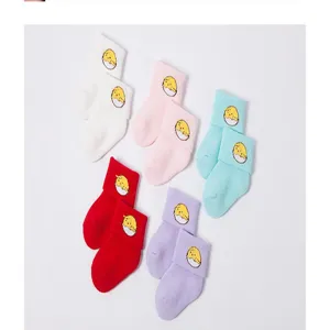 Calzini da neonato in cotone spesso con ricamo di pulcini dolci, set calze invernali calde.