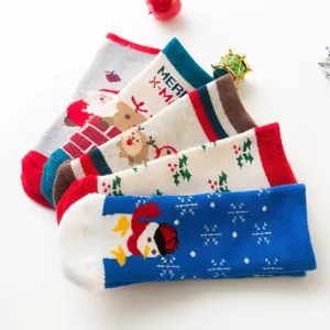 Carine calze natalizie in cotone per bambini, calze invernali spesse con motivi festivi.