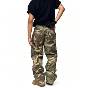 Back view detail of men's camouflage cargo pants, loose streetwear style with pockets.